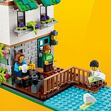 LEGO® Cozy House